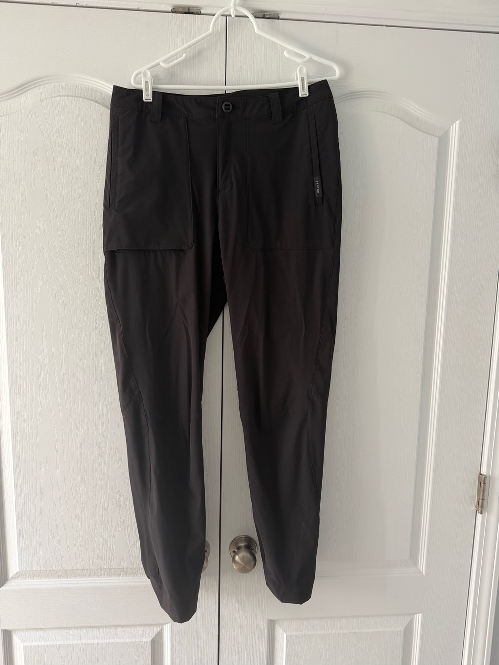 Women’s Black Performance Pants - Slim Fit